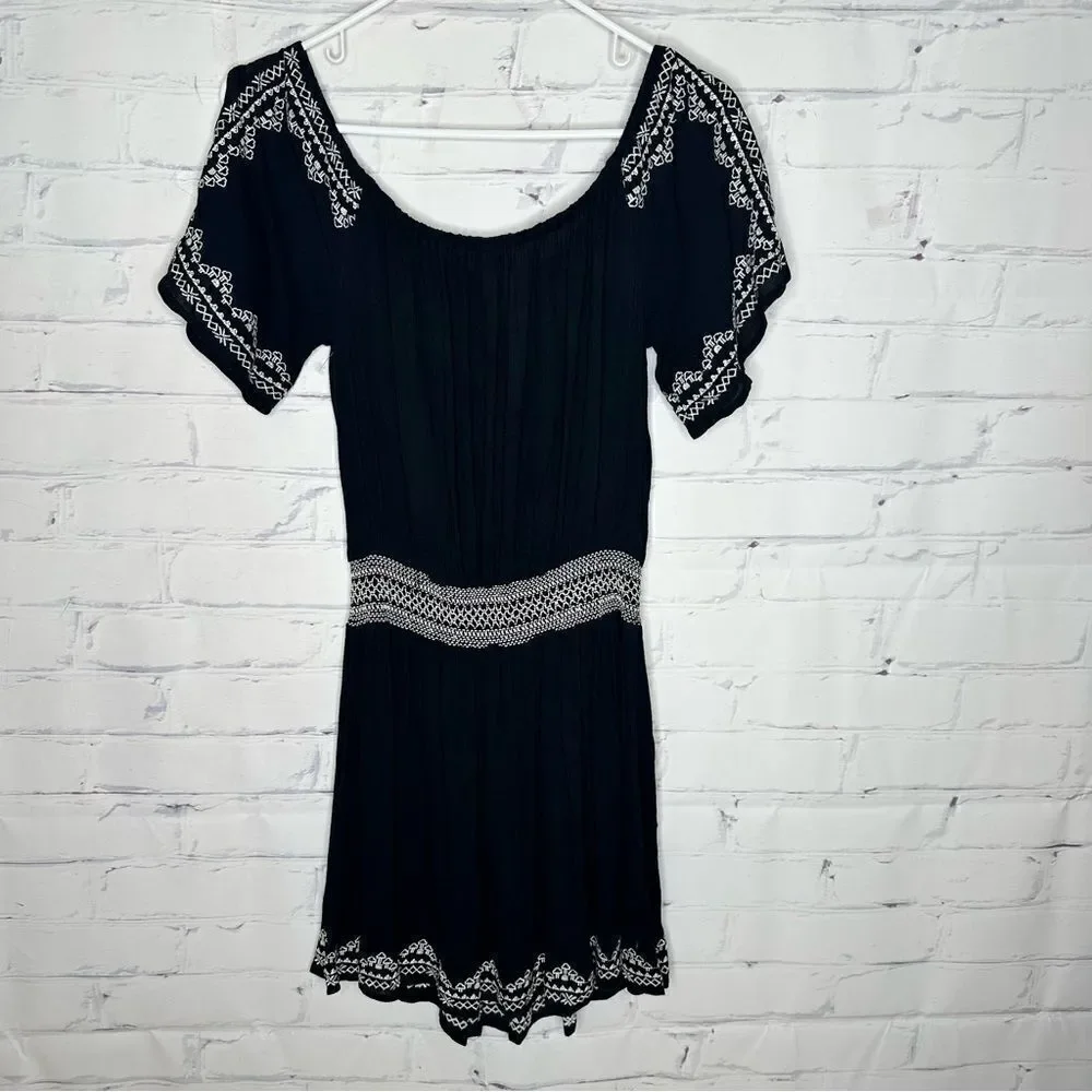 ‎Solomio small black dress